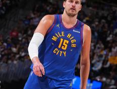 IM体育官网-关于掘金队球员在比赛中创造个人得分纪录，迎来事业高峰的信息