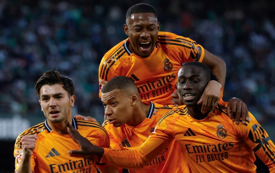 IM体育官网入口-包含皇马客场惨败,梅开二度的贝尔成球队进攻核心的词条