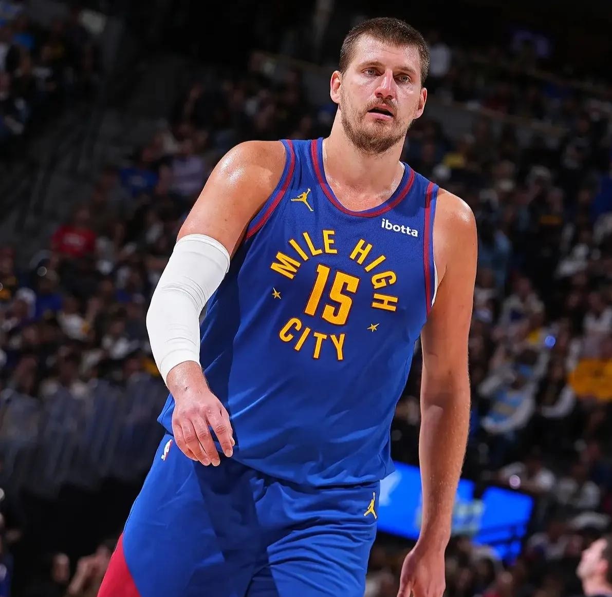 IM体育官网-关于掘金队球员在比赛中创造个人得分纪录，迎来事业高峰的信息