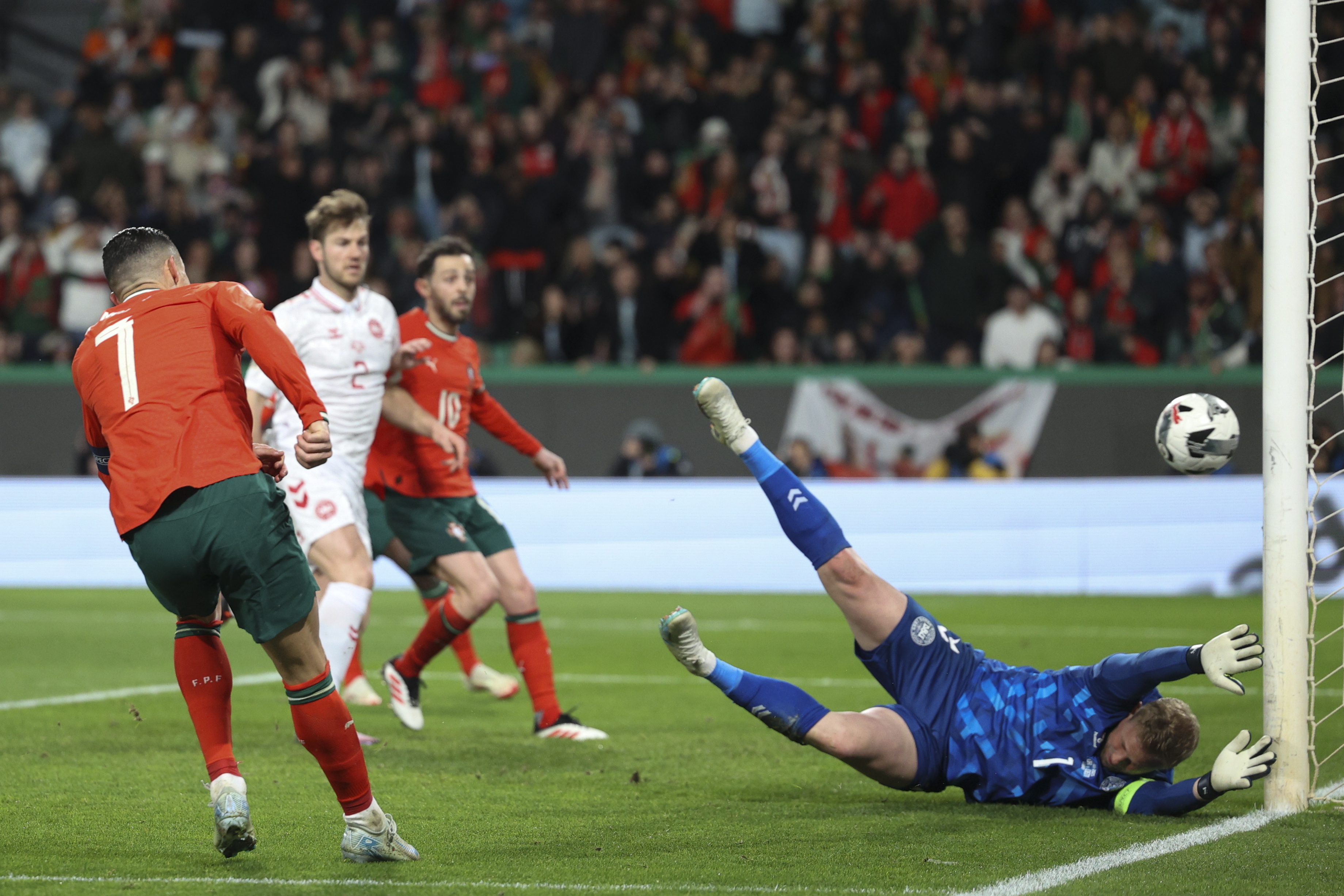 IM体育注册链接-葡萄牙国家队欧国联小组赛后晋级，勇往直前向冠军进发的简单介绍