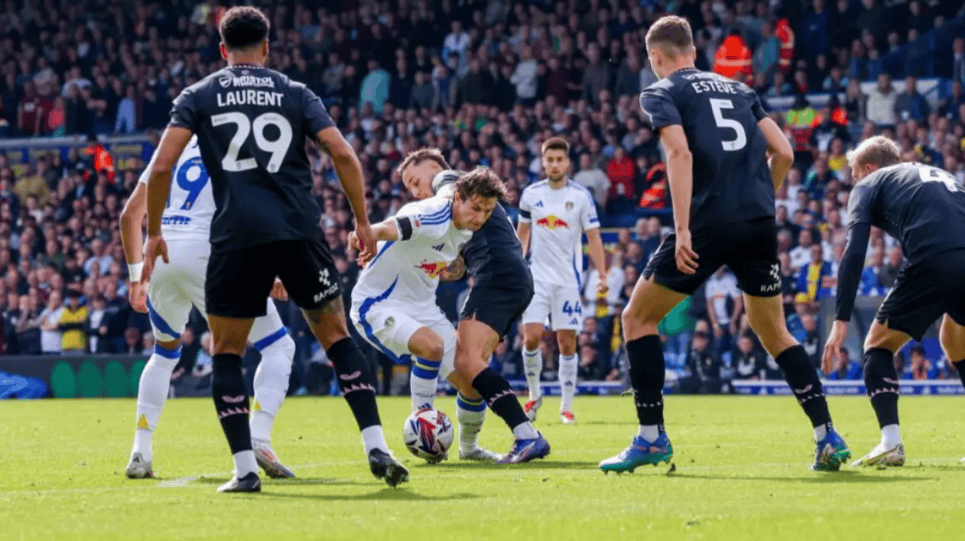 IM体育官网入口-包含利兹联战胜对手，晋级后继比赛的词条