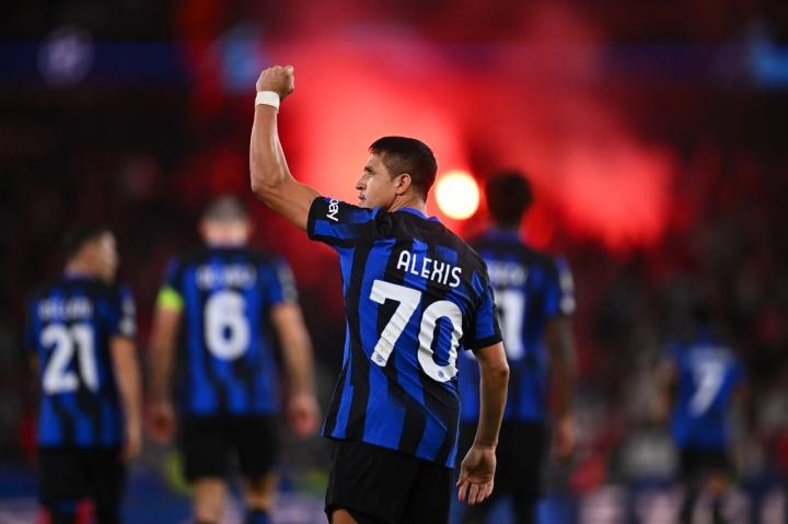 IM体育App下载-国际米兰客场取胜，继续追赶领头羊