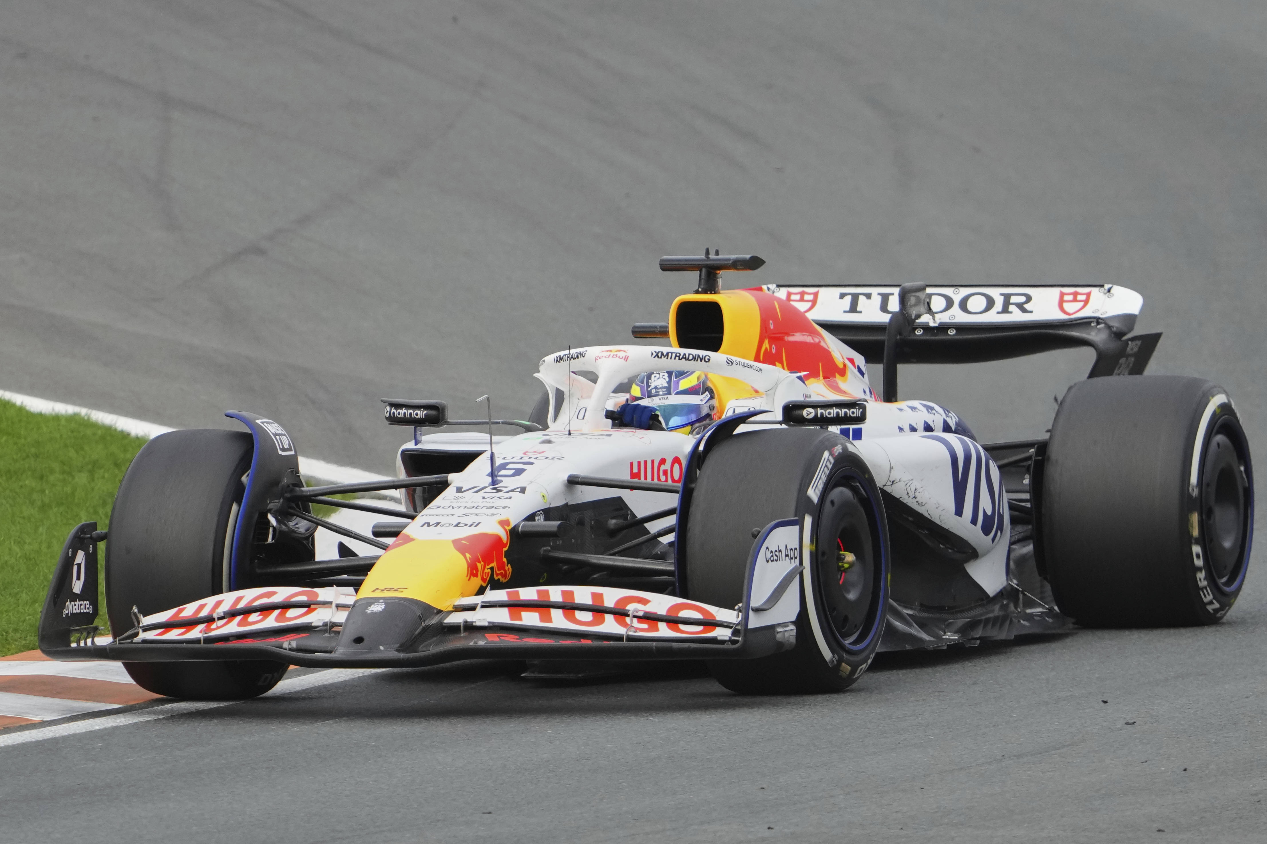 IM体育社区互动入口-红牛车队绝杀红牛二队，诺里斯扛起全队的简单介绍