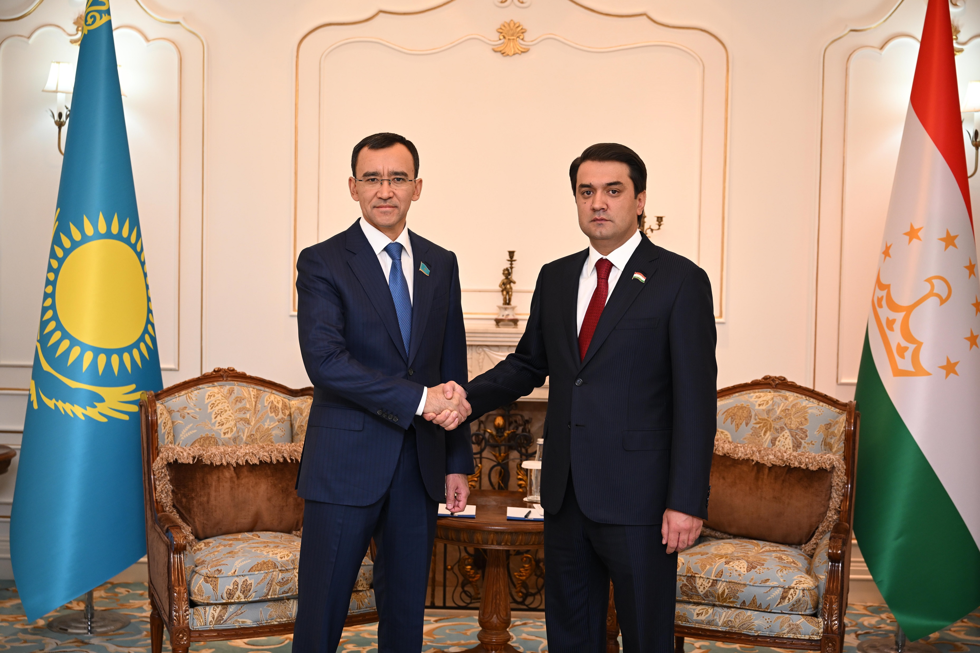 IM体育-关于阿尔及利亚主帅换帅：法国人接替马杜齐的信息