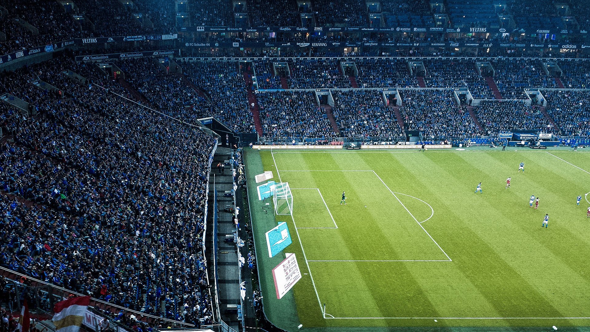 IM体育官网-鏖战埃因霍温，布雷默一锤定音，荷兰铁军力克皇家社会